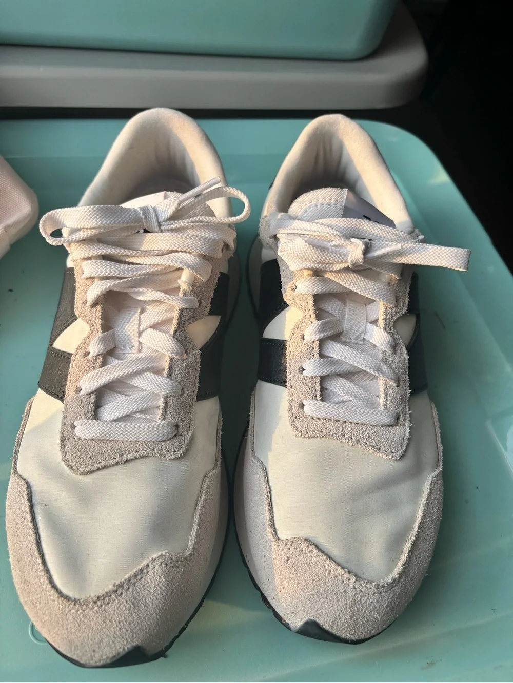 New Balance women’s  Retro Runner in Cream and Black